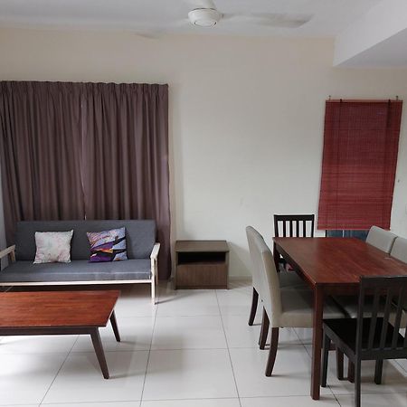 Cozy Swiss Garden Beach Resort Residence Kampung Sungai Karang Exterior photo